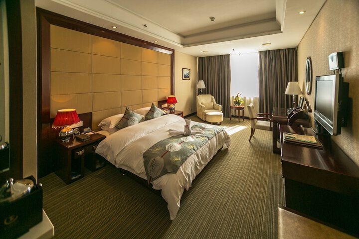 Room 7 of 27