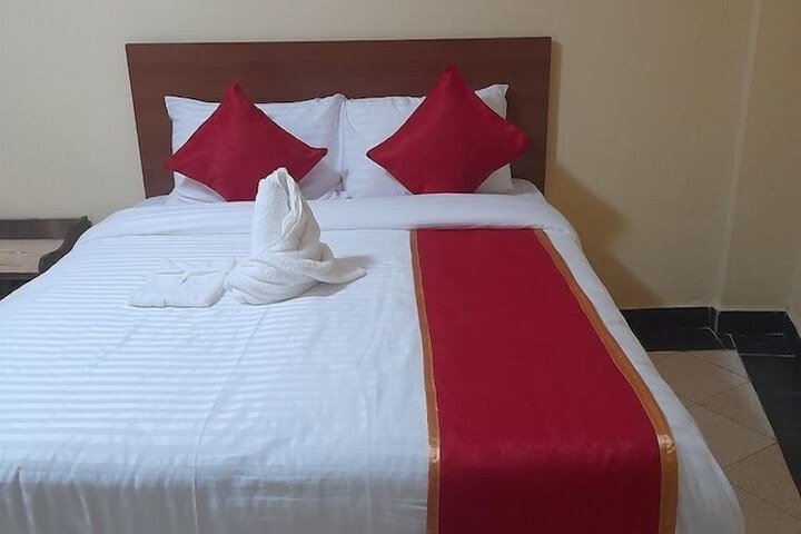 Room 3 of 21