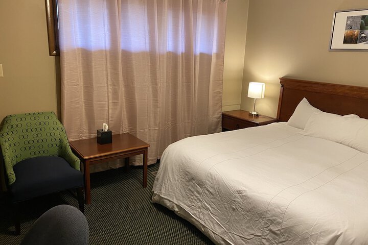 Room 8 of 50