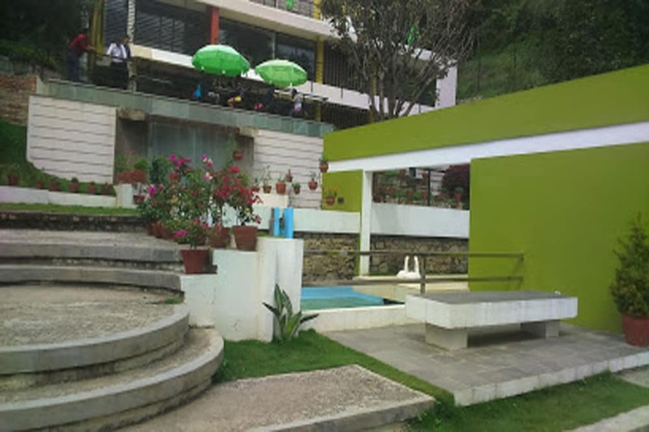 Terrace/Patio 9 of 33