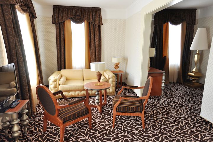 Room 15 of 47