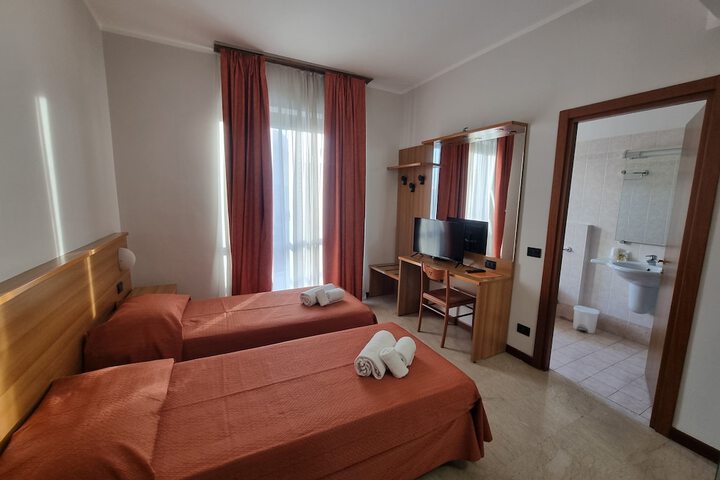 Room 20 of 29