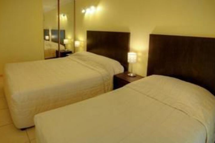 Room 12 of 23