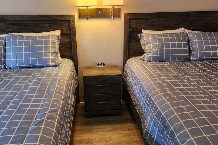 Room 8 of 38