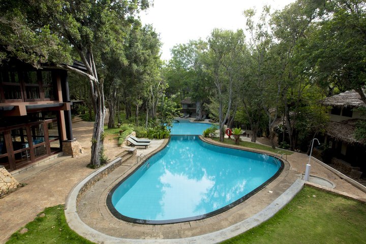 Pool 50 of 111