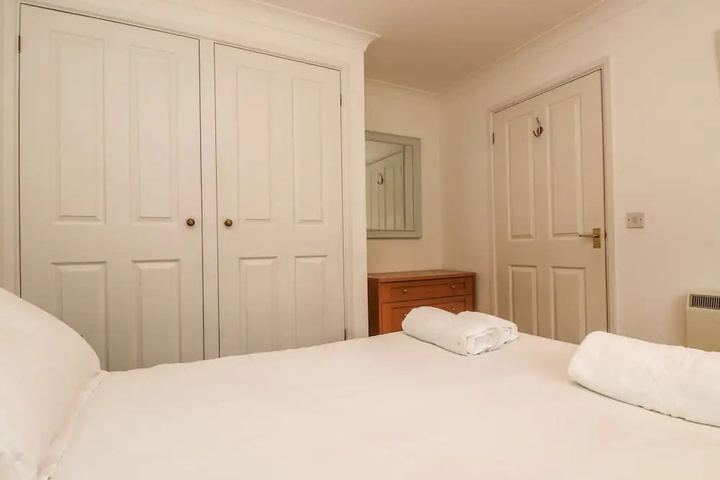 Room 2 of 19