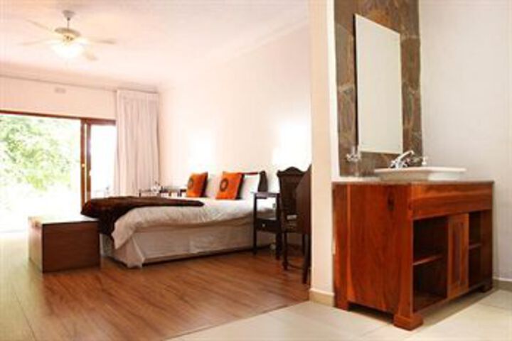 Room 3 of 20