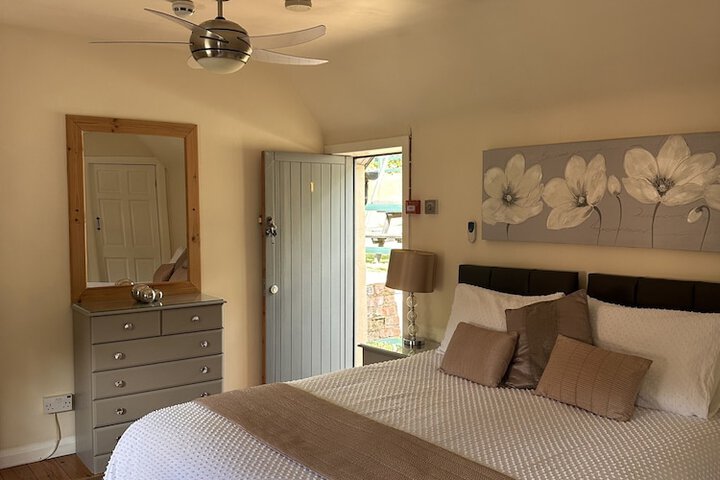 Room 3 of 24