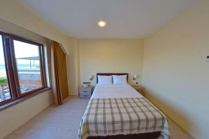 Room 5 of 24
