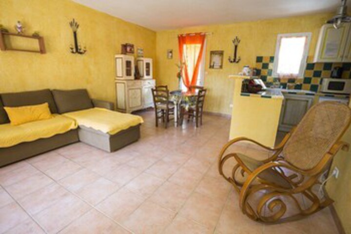 Room 10 of 21