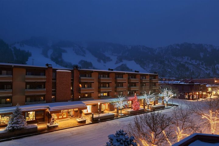 Hotel 171 of 185