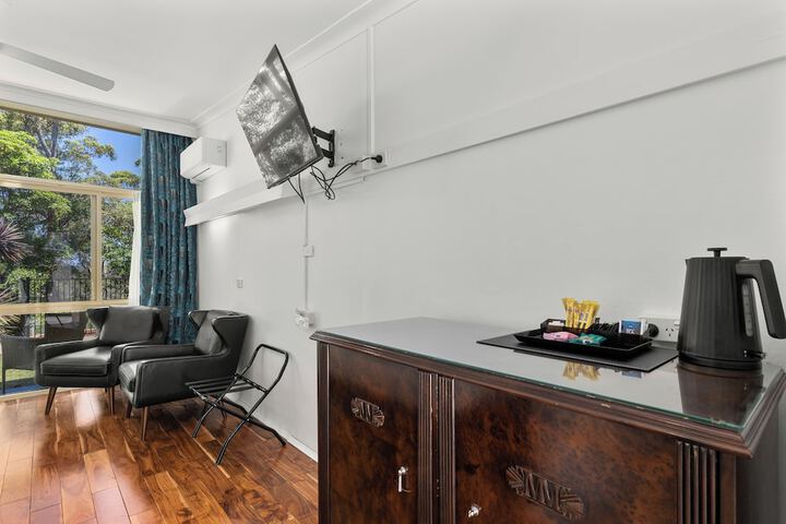 Room 46 of 140