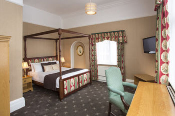 Room 19 of 42
