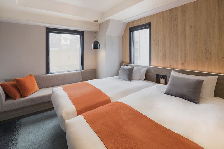 Room 9 of 39