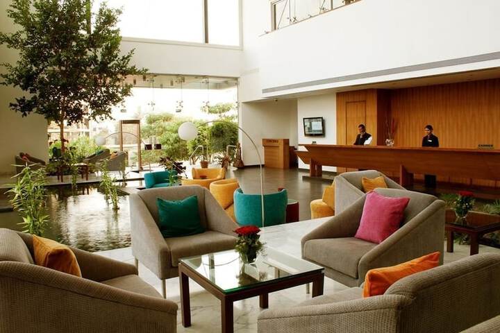 Guest Lobby