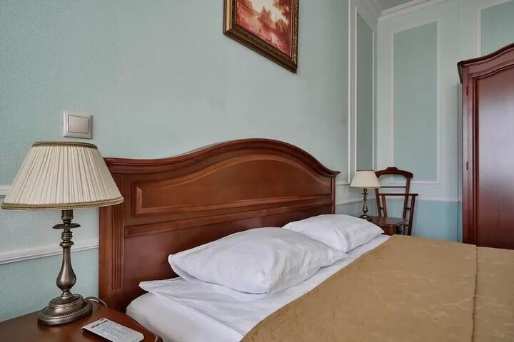 Room 19 of 49