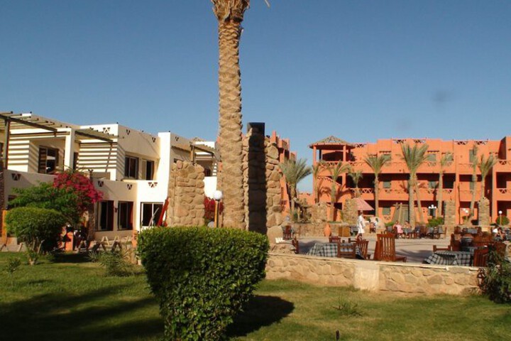 Hotel 6 of 7