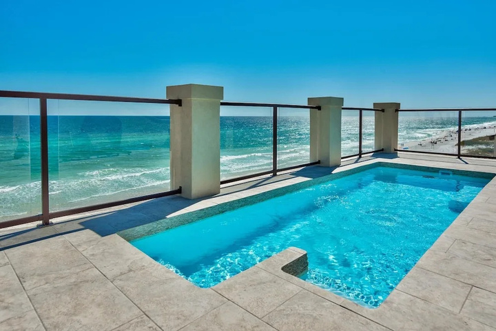 Pool 11 of 26