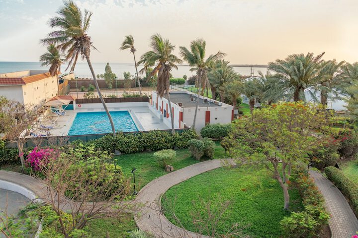 Hotel with Pool