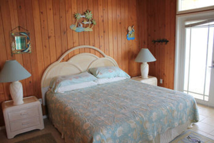 Room 13 of 21