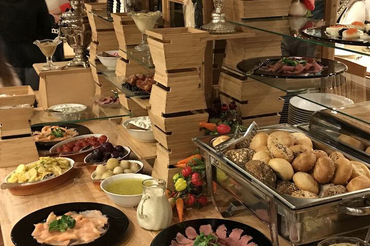 Dining 67 of 101