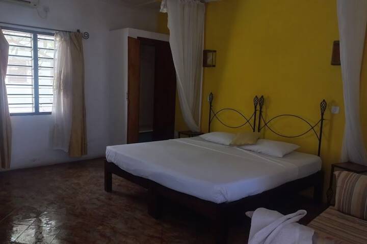 Room 7 of 47