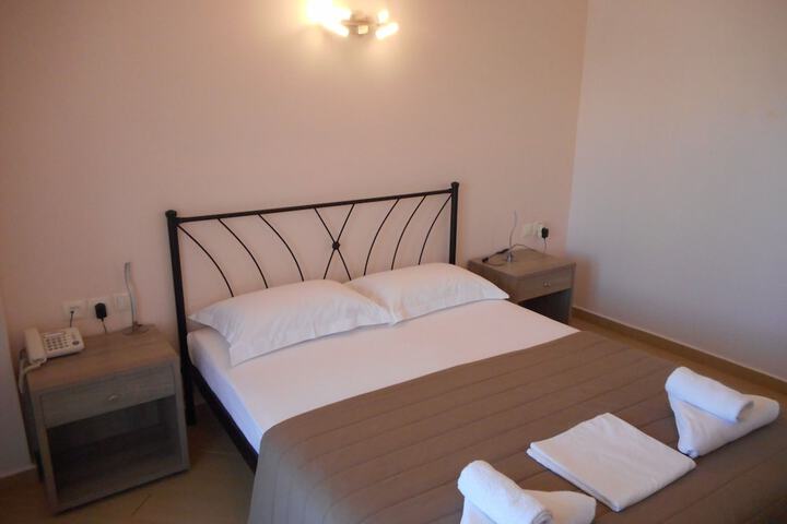 Room 17 of 50