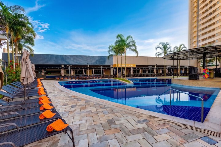 Pool 15 of 49