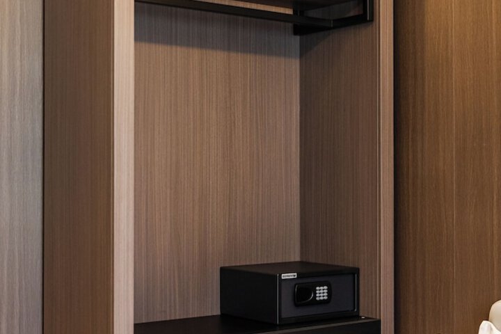 Room 46 of 171