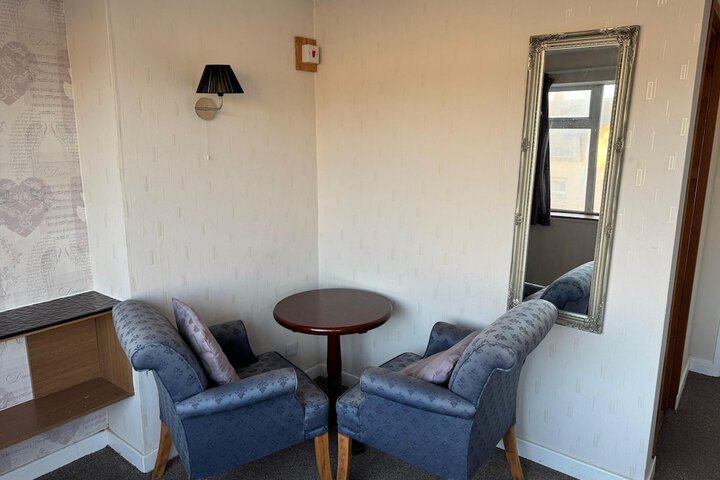 Room 96 of 156