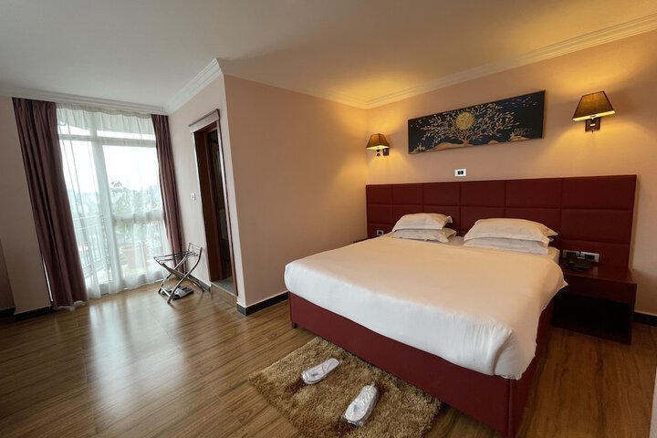 Room 10 of 22