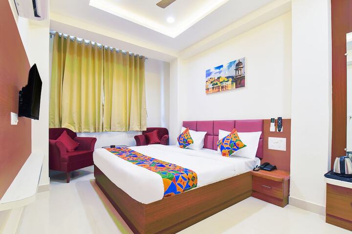 Room 19 of 28