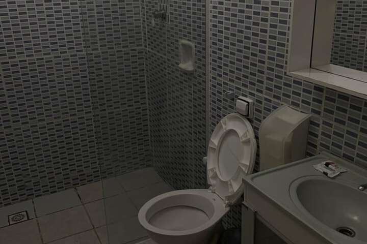 Room 16 of 29