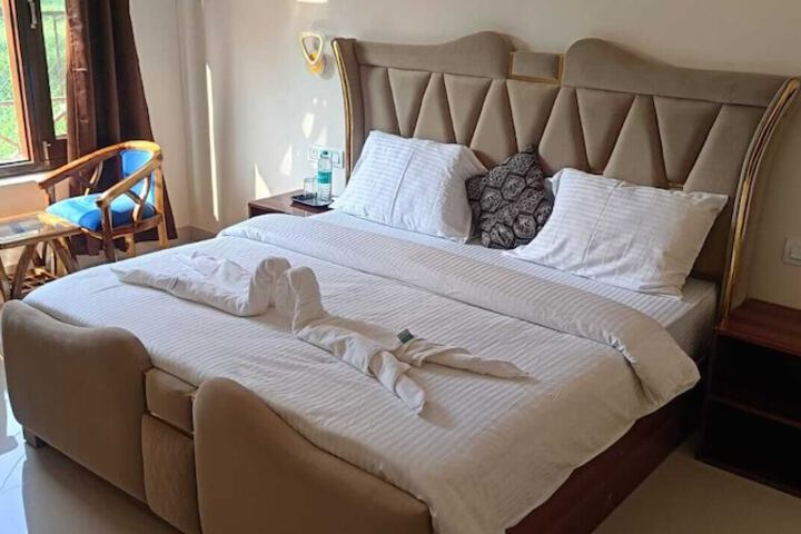 Room 3 of 15