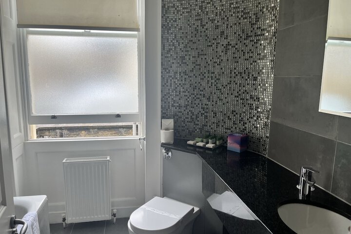 Room 42 of 58