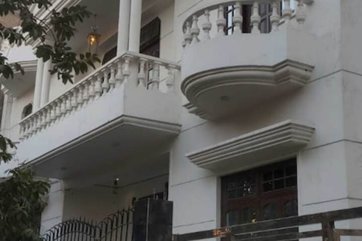 The Bliss Homestay in Varanasi