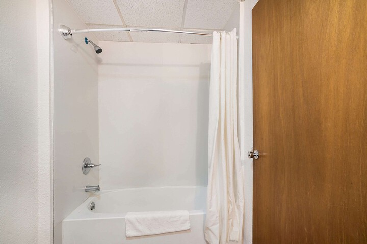 Room 41 of 63