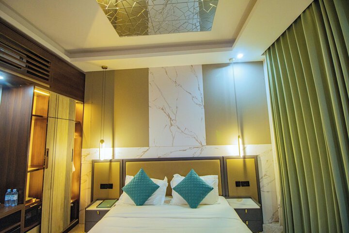 Room 37 of 139
