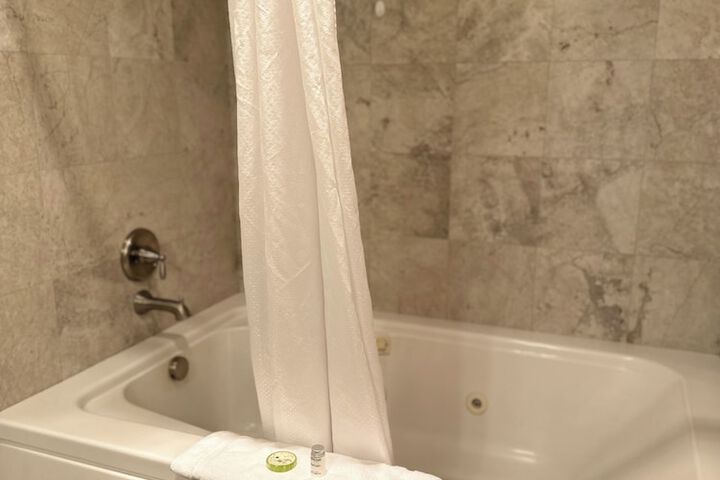 Room 55 of 114