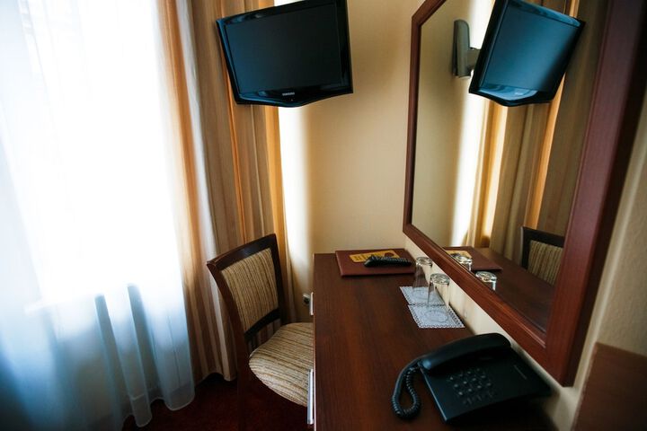 Room 25 of 66