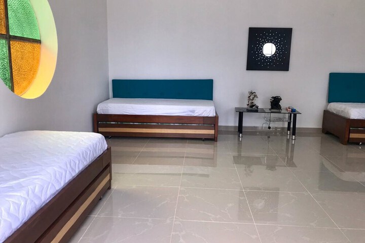 Room 27 of 72