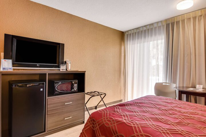 2 Double Beds (9 of 31)