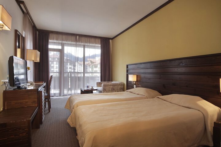 Room 4 of 54