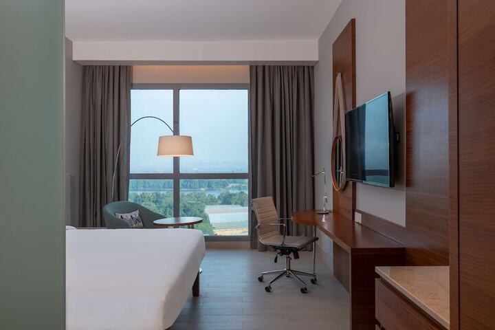 Room 45 of 108