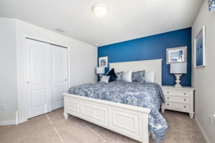 Room 43 of 65