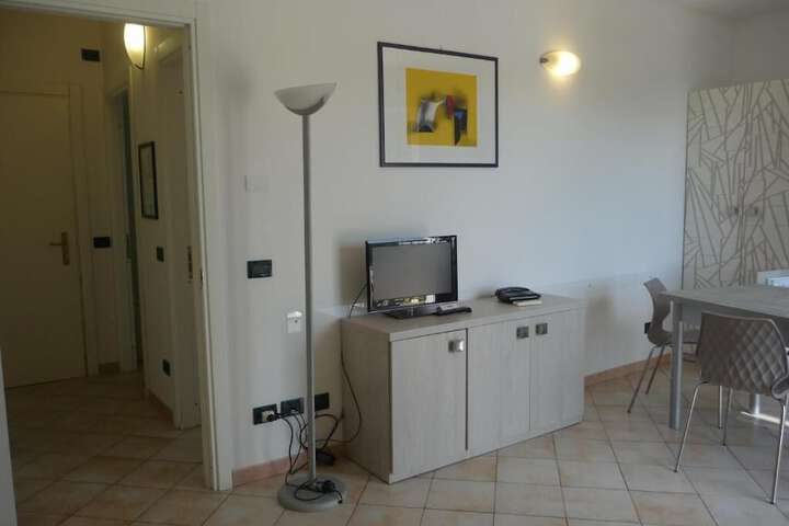 Room 15 of 42