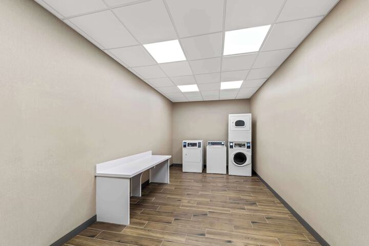 Room 16 of 21