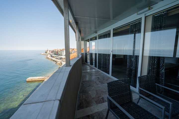 Terrace/Patio 59 of 132