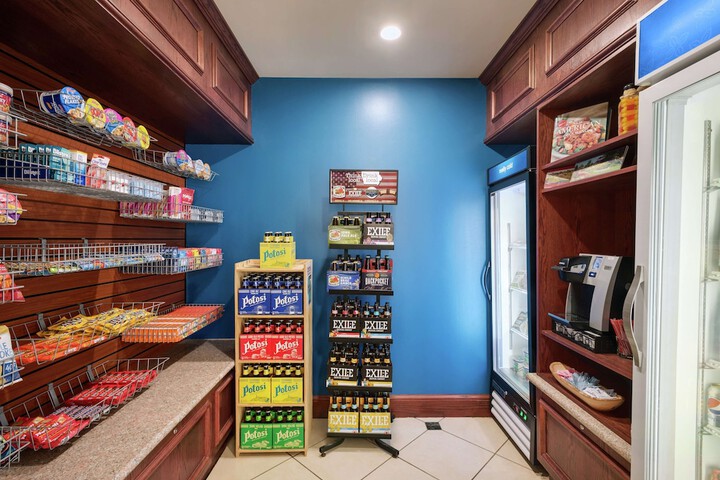 Snack bar