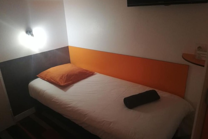 Room 20 of 80